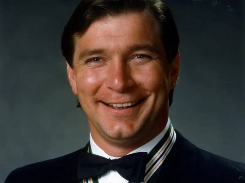 Rick Hansen with order of BC medal